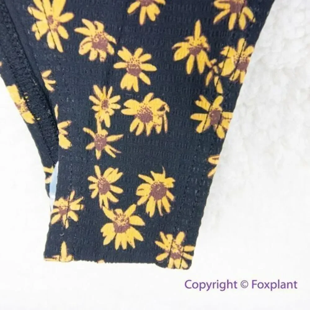 NEW  Free People x‎ Thrills black daisy high waist bikini bottom, US size XS